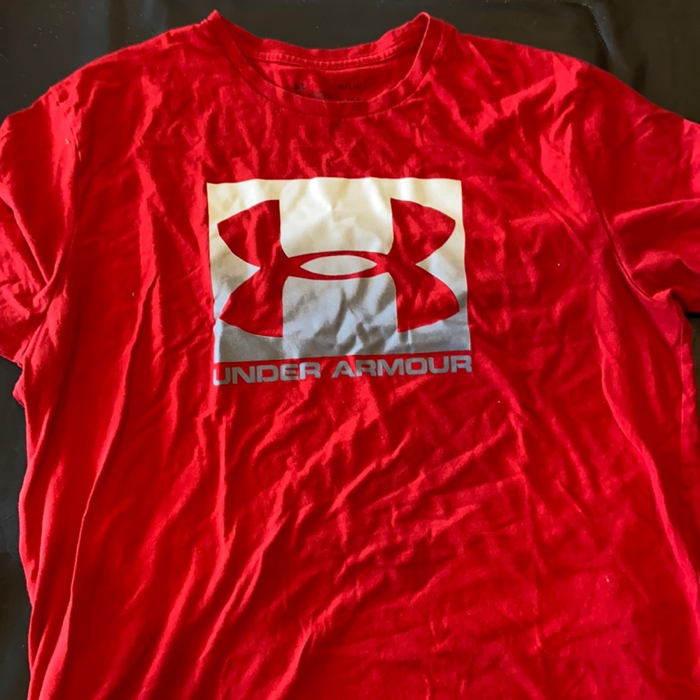 Under Armer Used tshirt